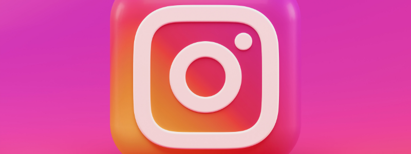 Instagram icon on a pink bkg