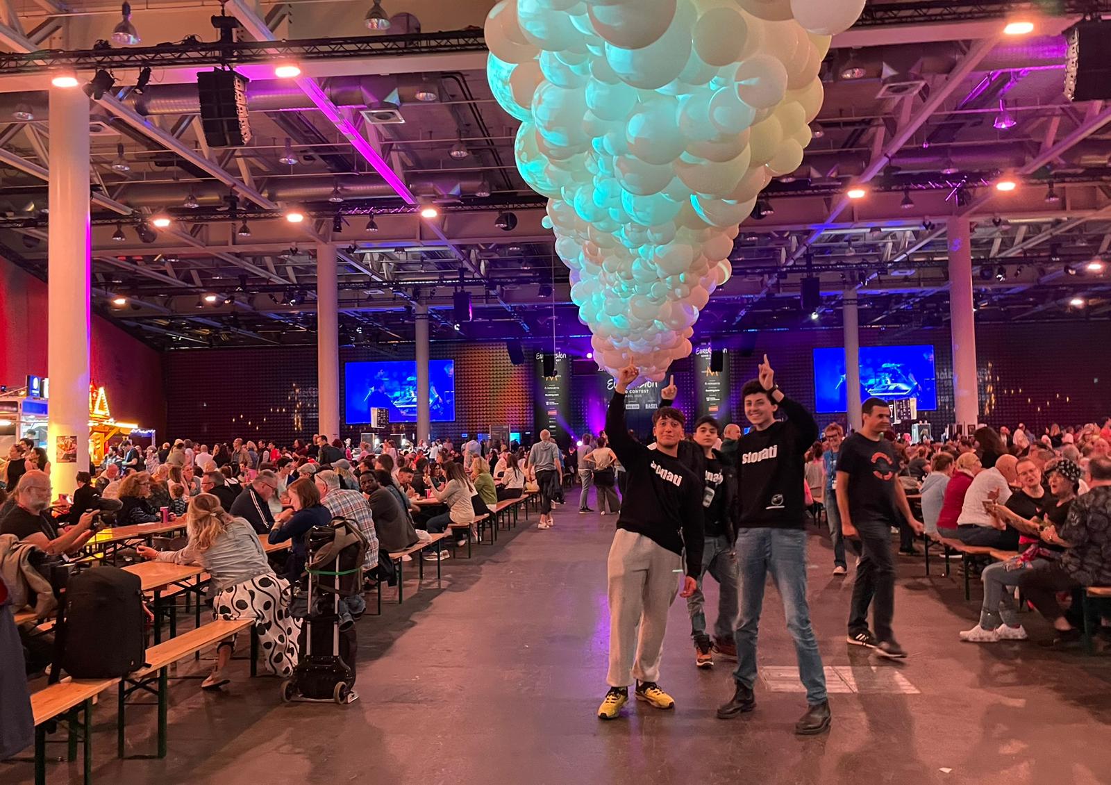 I ragazzi di Radioimmaginaria all'Eurovision Village